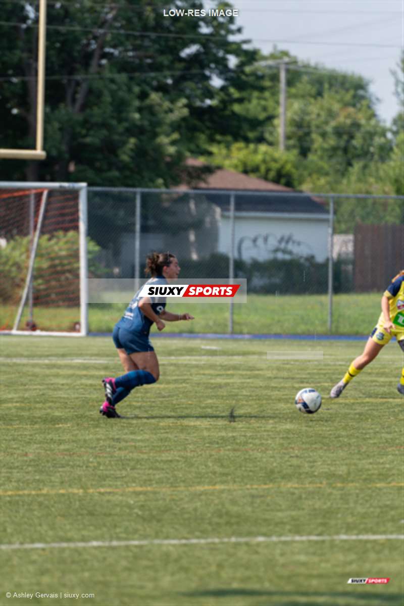  AS de Blainville - CS Longueuil - Soccer - PLSQ - F - AS de Blainville (2) vs (0) CS Longueil - 1st half (#PLSQF24ASBCSL17) Photo by: Ashley Gervais | Siuxy Sports 2024-07-14