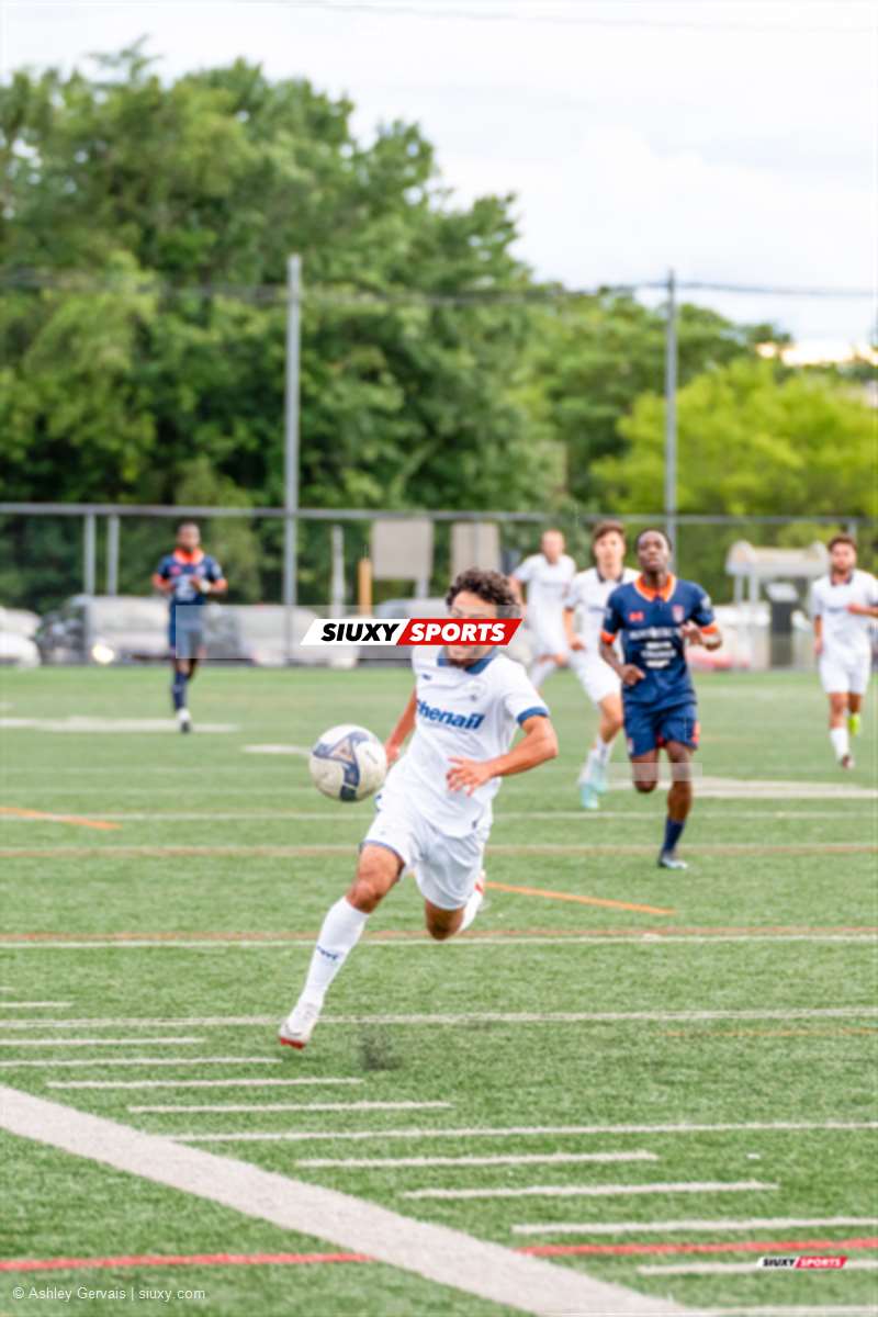 Zackarya OUMAMASS -  CS St-Laurent - AS de Blainville - Soccer - PLSQ - M - CS Saint-Laurent (2) vs (0) AS Blainville - 1st half (#PLSQMCSLASB0107) Photo by: Ashley Gervais | Siuxy Sports 2024-07-25