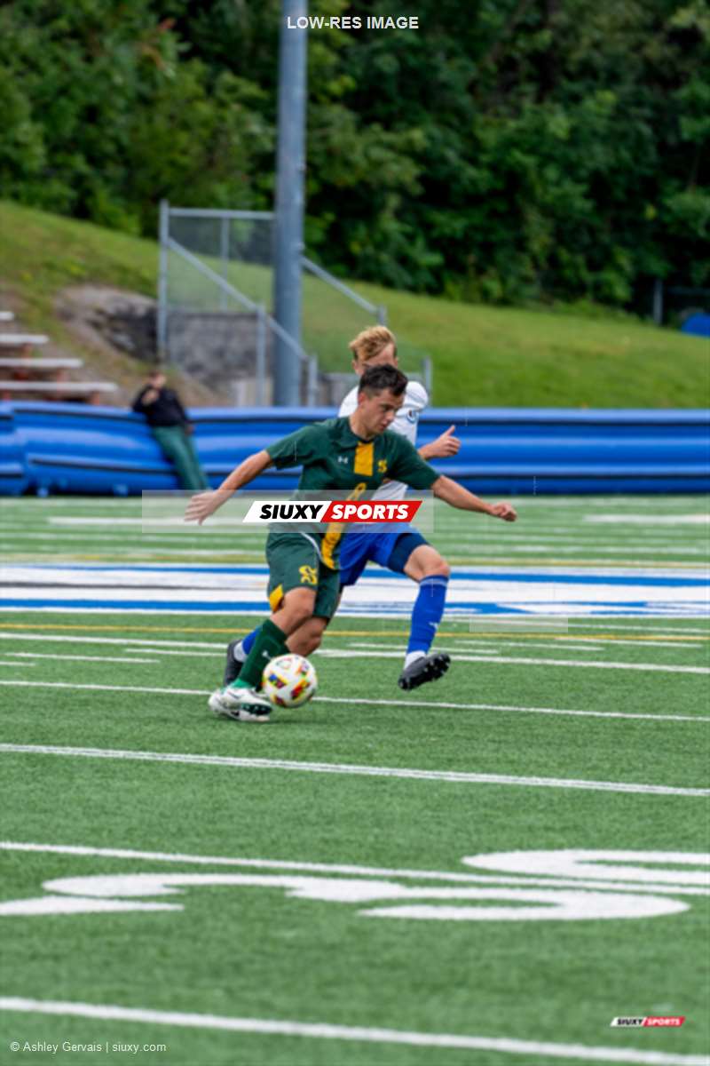  Université de Montréal - Université de Sherbrooke - Soccer - RSEQ 2024 - Soccer M - Carabins U de Montréal (2) vs (0) Vert-et-Or U de Sherbrooke - Par Ashley (#RSEQ24SMUDMUSH19) Photo by: Ashley Gervais | Siuxy Sports 2024-09-01