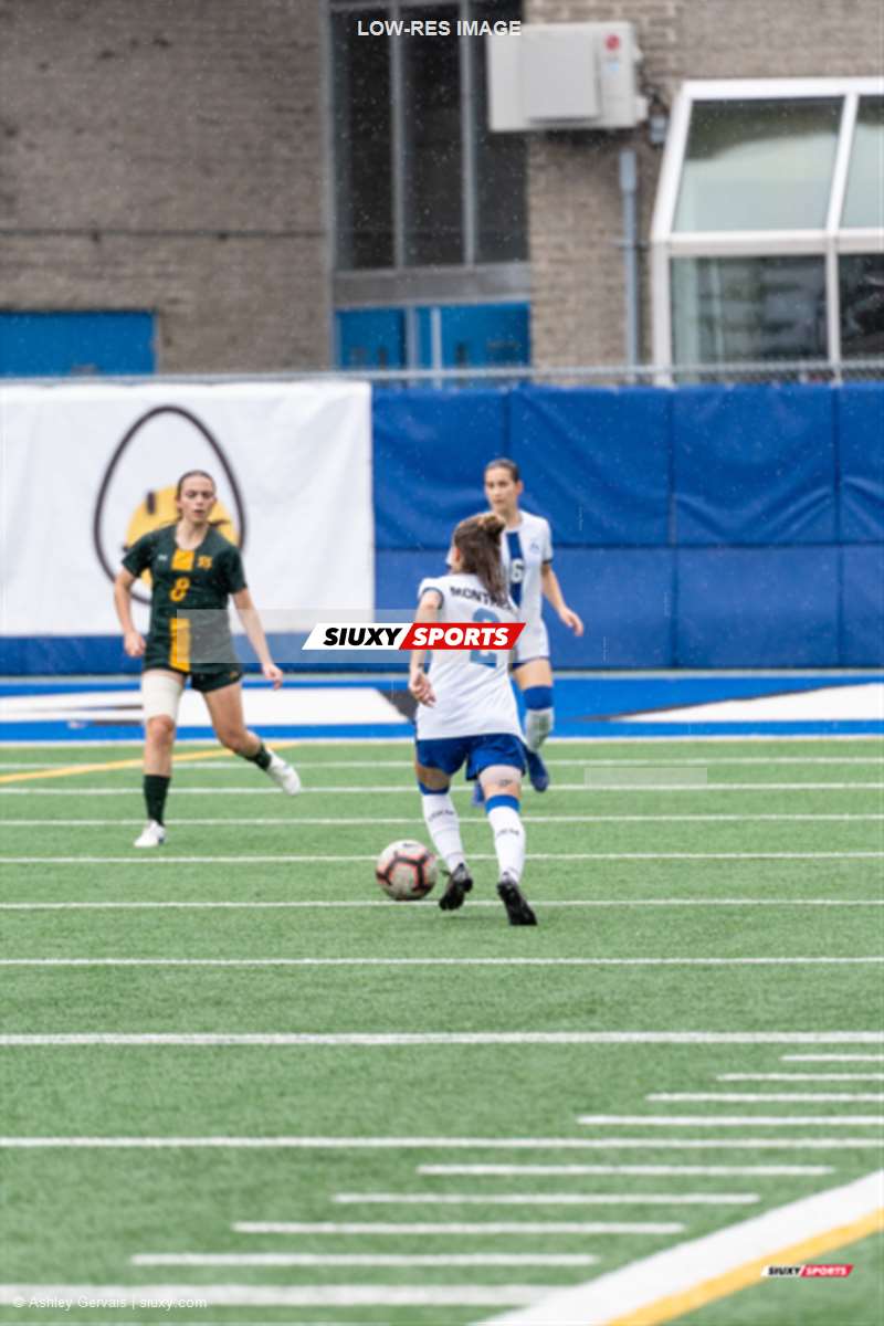  Université de Montréal - Université de Sherbrooke - Soccer - RSEQ 2024 - Soccer F - Carabins U de Montréal (2) vs (1) Vert-et-Or U de Sherbrooke (#RSEQ24SFUDMUSH09) Photo by: Ashley Gervais | Siuxy Sports 2024-09-01