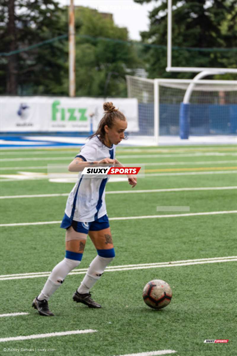  Université de Montréal - Université de Sherbrooke - Soccer - RSEQ 2024 - Soccer F - Carabins U de Montréal (2) vs (1) Vert-et-Or U de Sherbrooke (#RSEQ24SFUDMUSH09) Photo by: Ashley Gervais | Siuxy Sports 2024-09-01