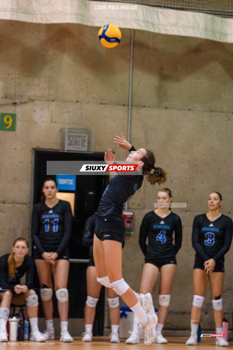 Émilie BOURQUE - Florence CLOUTIER -  Université de Montréal - Université McGill - Volleyball - RSEQ - 2023 Volley F - Université de Montréal (3) vs (1) McGill University (#RSEQ23vUDMMCG10) Photo by: Ashley Gervais | Siuxy Sports 2023-10-22