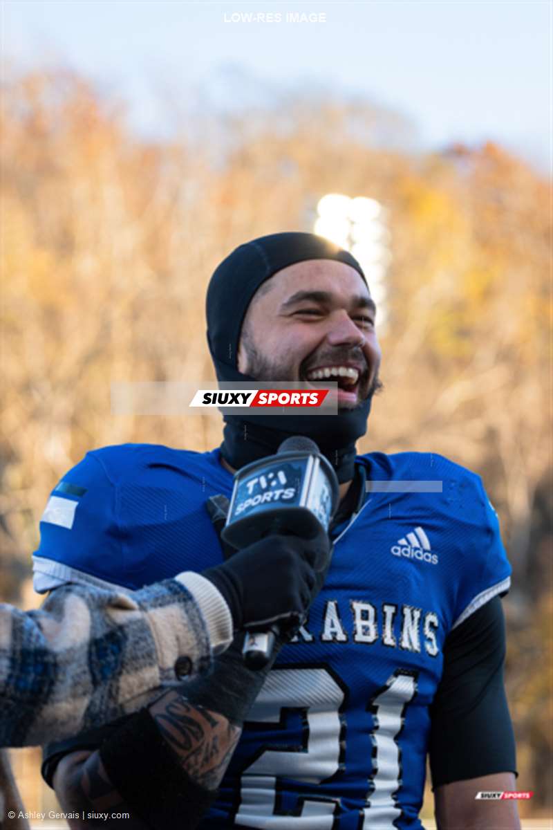 Nicolas ROY -  Université de Montréal -  - Football - U SPORTS UTECK BOWL - CARABINS (29) VS (3) MUSTANGS - After GAME (#USP23UDMUWO11R2) Photo by: Ashley Gervais | Siuxy Sports 2023-11-18