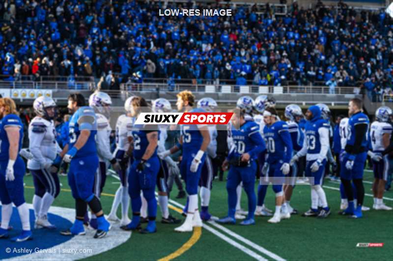  Université de Montréal -  - Football - U SPORTS UTECK BOWL - CARABINS (29) VS (3) MUSTANGS - After GAME (#USP23UDMUWO11R2) Photo by: Ashley Gervais | Siuxy Sports 2023-11-18