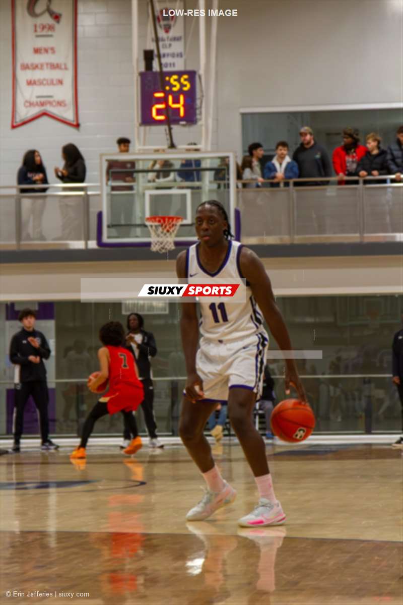  Bishop's University - Université Laval - Basketball - RSEQ 2025 - Basketball U M - Bishop's vs Laval (#RSEQ25BUMBL11) Photo by: Erin Jefferies | Siuxy Sports 2025-11-06