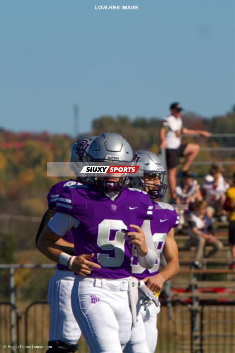 Bishop's University - Saint Mary's University - Football - USPORTS 2025 - Football - Bishop's University vs Saint Mary's University (#USPORTS25FBSM) Photo by: Erin Jefferies | Siuxy Sports 2025-10-11