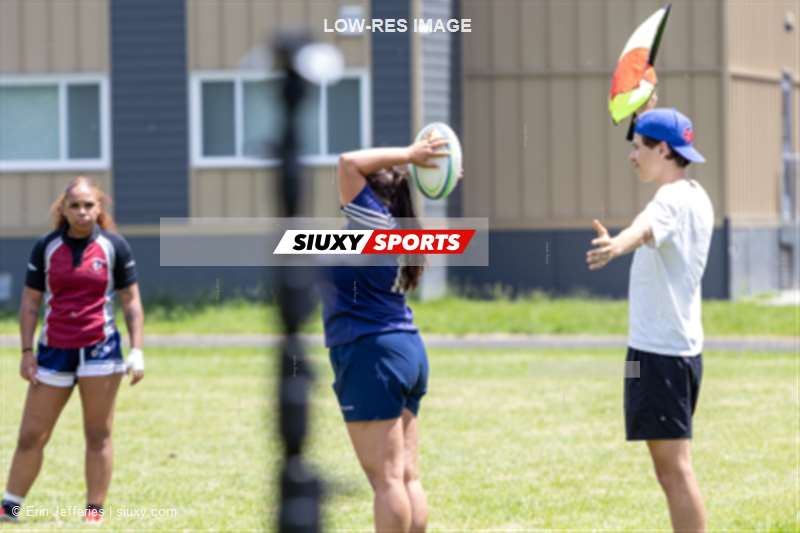  Sainte-Anne-de-Bellevue RFC - Abénakis de Sherbrooke - Rugby - RQ 2026 - Ligue Prov 3 Fém - SABRFC vs Abénakis de Sherbrooke (#RQ26LP3FSAAB6) Photo by: Erin Jefferies | Siuxy Sports 2026-06-13