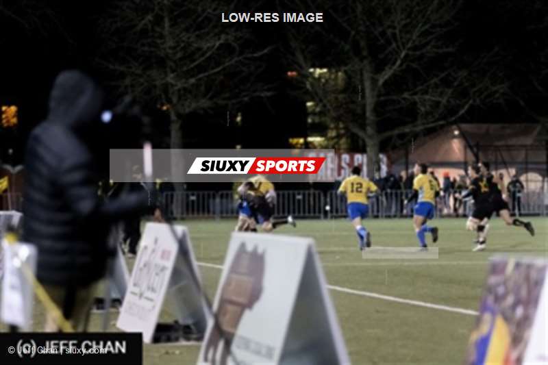 CANUMENS 2021 - U Victoria vs Dalhousie U -  by Jeff Chan