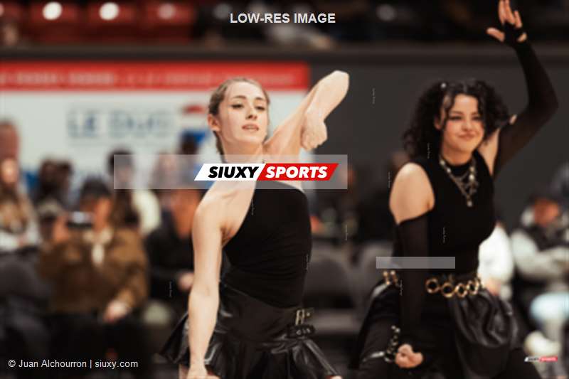  Montreal -  - Social - BSL 2026 - Montréal Toundra vs Kitchener Waterloo Titans - Half Time Show - East2West (#BSL26MTKT0112) Photo by: Juan Alchourron | Siuxy Sports 2026-01-09
