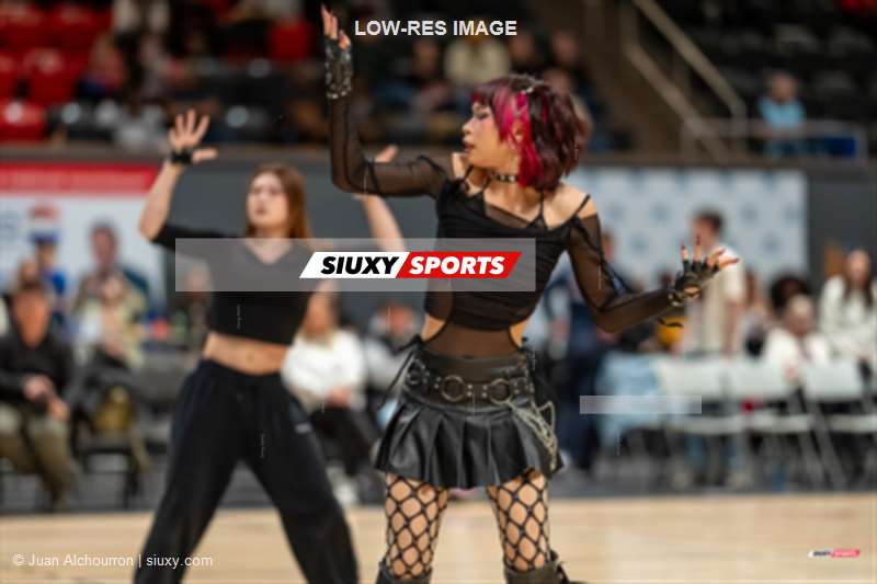  Montreal -  - Social - BSL 2026 - Montréal Toundra vs Kitchener Waterloo Titans - Half Time Show - East2West (#BSL26MTKT0112) Photo by: Juan Alchourron | Siuxy Sports 2026-01-09