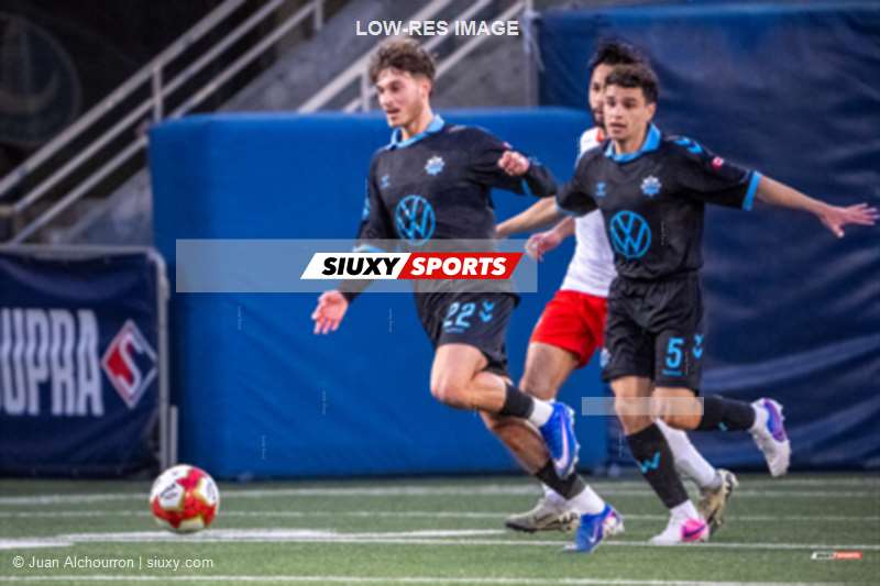 Lucas OLGUIN - Sven ZITMAN -  Supra FC - Halifax Wanderers FC - Soccer - CPL 2026 - Supra FC vs Halifax Wanderers (#CPL26SFCHW4) Photo by: Juan Alchourron | Siuxy Sports 2026-04-24