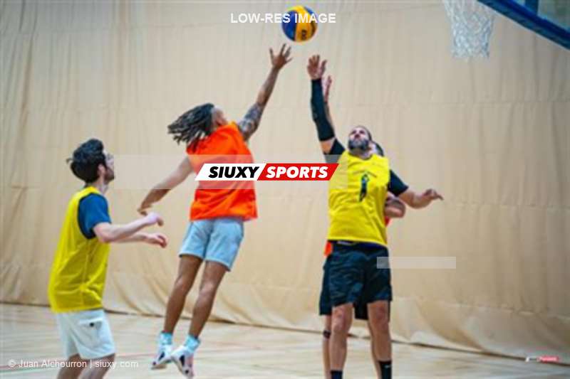 TSS 2026 - Yellow vs Orange