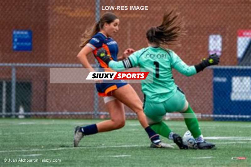 Senior Ligue 1 QC Féminin 2026 - CS St-Laurent vs CS Mont-Royal Outremont