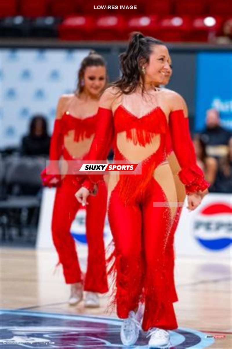 Fierce MTL - Latin Groove Montreal - Half Time Show at Montreal Toundra games (20-21 Feb 2026)