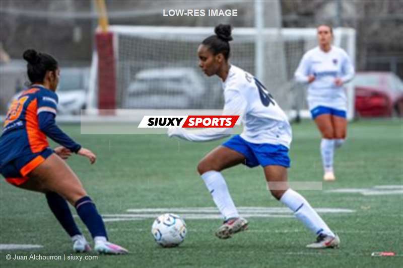 Senior Ligue 1 QC Féminin 2026 - CS St-Laurent vs CS Mont-Royal Outremont