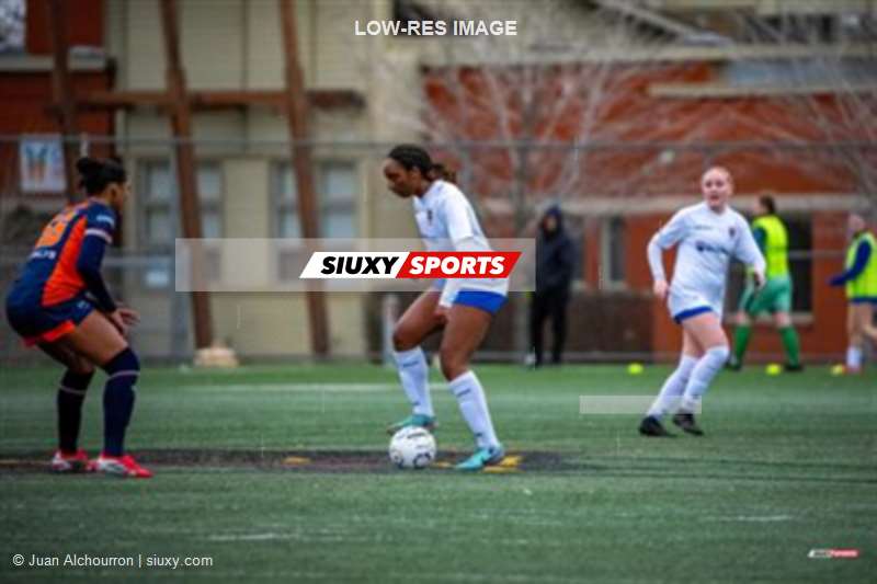 Senior Ligue 1 QC Féminin 2026 - CS St-Laurent vs CS Mont-Royal Outremont