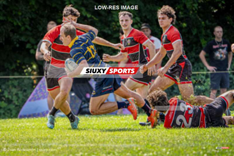 Michael CAVALIERE - Roberto FRASCIONE -  Beaconsfield Rugby Football Club - Town of Mount Royal RFC - Rugby - RQ 2026 - Super Ligue Masc 1sts - Beaconsfield vs TMR (#RQ26SLM1BT07) Photo by: Juan Alchourron | Siuxy Sports 2026-07-11