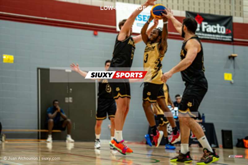 Kyle DESMARAIS - Daniel GHASSEMI BAKHTIARI - Rubensy PHILEMY -  Moonhunters - Talons - Basketball - 2026 - Area Courts - Arena 24 - Gods Division - Moonhunters vs Talons (#A24-26GDMHTA2) Photo by: Juan Alchourron | Siuxy Sports 2026-02-25