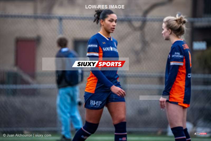 Karine VILAIN - Joy ZEEMAN -  CS St-Laurent - CS Mont-Royal Outremont - Soccer - Senior Ligue 1 QC Féminin 2026 - CS St-Laurent vs CS Mont-Royal Outremont (#PLSQ1FSTLMRO4) Photo by: Juan Alchourron | Siuxy Sports 2026-04-12