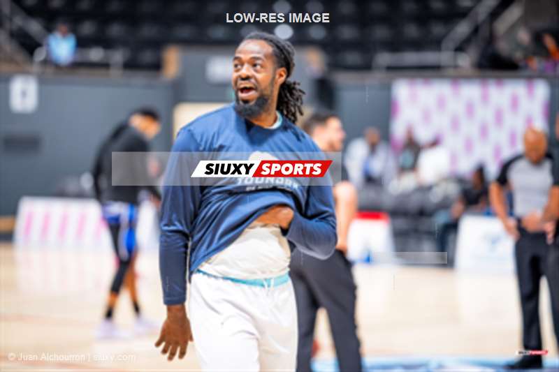  Montreal - Lake Erie - Basketball - BSL 2026 - Toundra de Montréal vs Lake Erie Jackals - Around the Game (#BSL26TMJA20) Photo by: Juan Alchourron | Siuxy Sports 2026-02-27