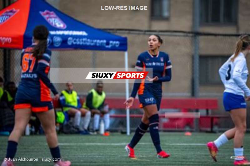 Senior Ligue 1 QC Féminin 2026 - CS St-Laurent vs CS Mont-Royal Outremont