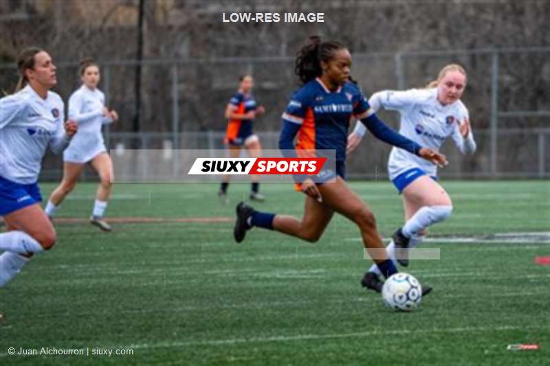 Senior Ligue 1 QC Féminin 2026 - CS St-Laurent vs CS Mont-Royal Outremont