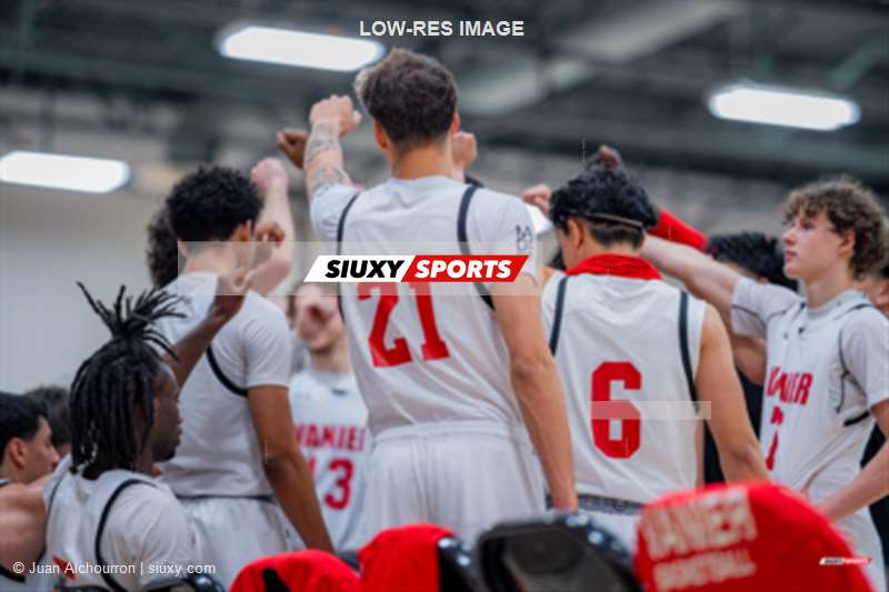 Dzidula Marylight SOWADAN -  Cégep Vanier - College Dawson - Basketball - RSEQ 2026 - Basketball M D2 - Championnat de conférence SO - Vanier vs Dawson (#RSEQ26BMD27VD) Photo by: Juan Alchourron | Siuxy Sports 2026-03-29