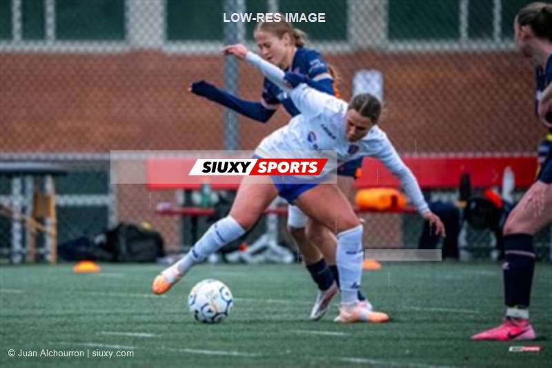 Senior Ligue 1 QC Féminin 2026 - CS St-Laurent vs CS Mont-Royal Outremont