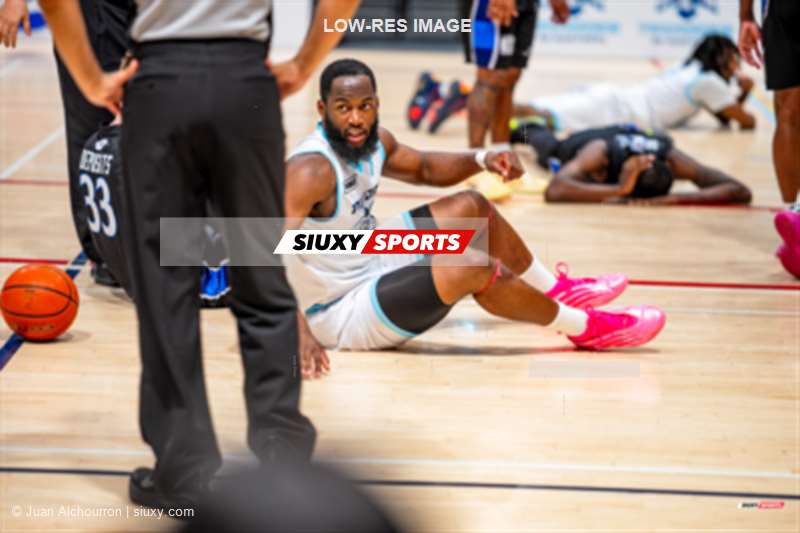 Lansana NWOSU -  Montreal - Lake Erie - Basketball - BSL 2026 - Toundra de Montréal vs Lake Erie Jackals - Game (#BSL26TMJA21) Photo by: Juan Alchourron | Siuxy Sports 2026-02-27