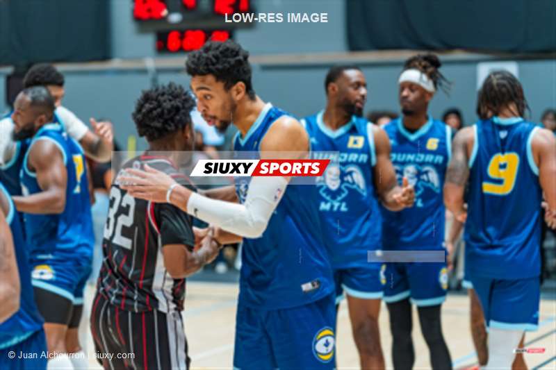 Levi LONDOLE - Kyle STEWARD -  Montreal - Windsor - Basketball - BSL 2026 - Toundra de Montréal vs Windsor Express - Game (#BSL26TMWE0101) Photo by: Juan Alchourron | Siuxy Sports 2026-01-18