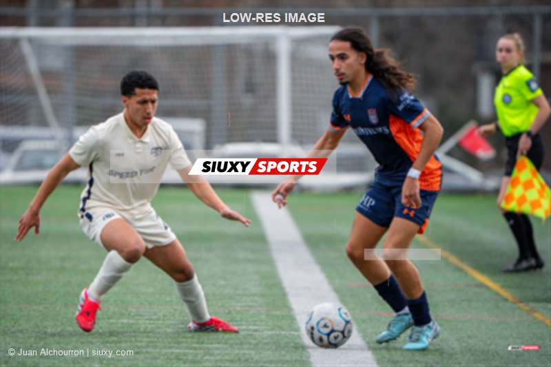  CS St-Laurent - AS de Blainville - Soccer - Senior Ligue 1 QC Masculin 2026 - CS St-Laurent vs AS Blainville (#PLSQ1FSTLBL04) Photo by: Juan Alchourron | Siuxy Sports 2026-04-18