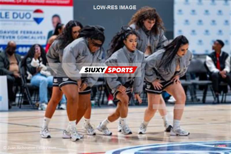 Fierce MTL - Latin Groove Montreal - Half Time Show at Montreal Toundra games (20-21 Feb 2026)