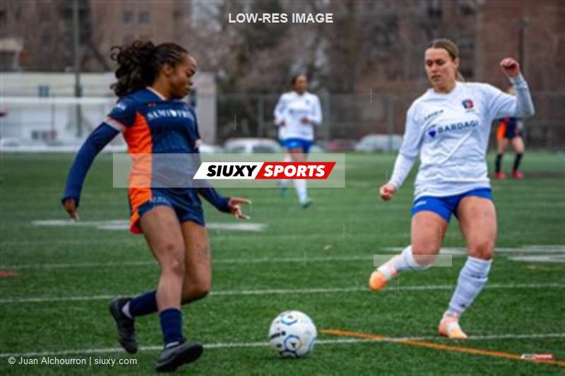 Senior Ligue 1 QC Féminin 2026 - CS St-Laurent vs CS Mont-Royal Outremont