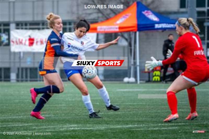 Senior Ligue 1 QC Féminin 2026 - CS St-Laurent vs CS Mont-Royal Outremont