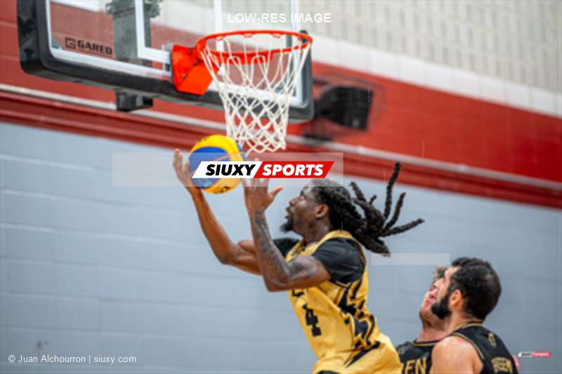Daniel GHASSEMI BAKHTIARI - Jean RISME -  Moonhunters - Talons - Basketball - 2026 - Area Courts - Arena 24 - Gods Division - Moonhunters vs Talons (#A24-26GDMHTA2) Photo by: Juan Alchourron | Siuxy Sports 2026-02-25