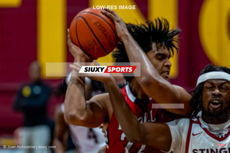 Emmanuel DUPRATE -  Université Concordia - Université McGill - Basketball - RSEQ 2026 - Basketball Universitaire M - Concordia U. vs McGill U - Match (#RSEQ26BUMCM11) Photo by: Juan Alchourron | Siuxy Sports 2026-01-17