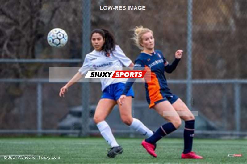Senior Ligue 1 QC Féminin 2026 - CS St-Laurent vs CS Mont-Royal Outremont