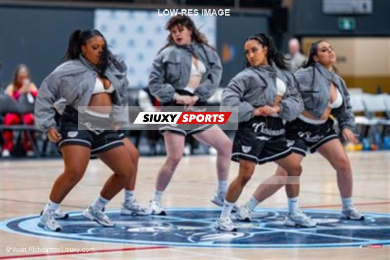 Fierce MTL - Latin Groove Montreal - Half Time Show at Montreal Toundra games (20-21 Feb 2026)
