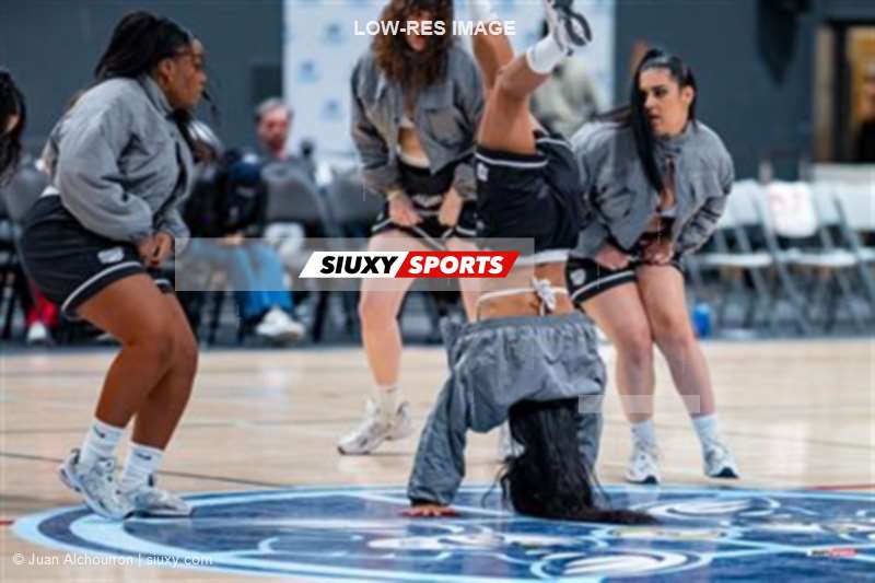 Fierce MTL - Latin Groove Montreal - Half Time Show at Montreal Toundra games (20-21 Feb 2026)