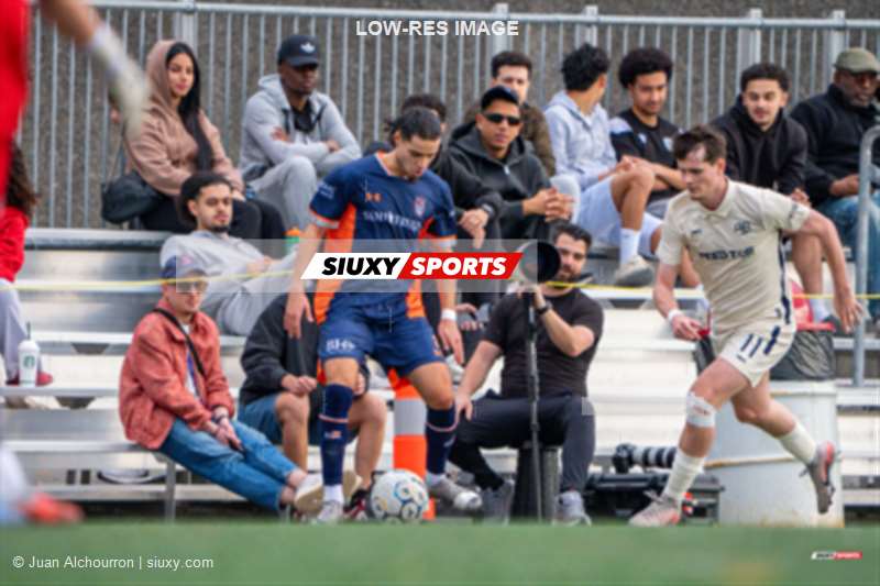  CS St-Laurent - AS de Blainville - Soccer - Senior Ligue 1 QC Masculin 2026 - CS St-Laurent vs AS Blainville (#PLSQ1FSTLBL04) Photo by: Juan Alchourron | Siuxy Sports 2026-04-18