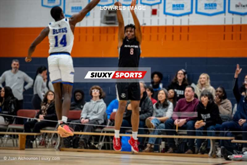  College Dawson - College Ahuntsic - Basketball - RSEQ 2026 - Basketball M D2 - Championnat de conférence SO - Dawson vs Ahuntsic (#RSEQ26BMD21DA) Photo by: Juan Alchourron | Siuxy Sports 2026-03-27