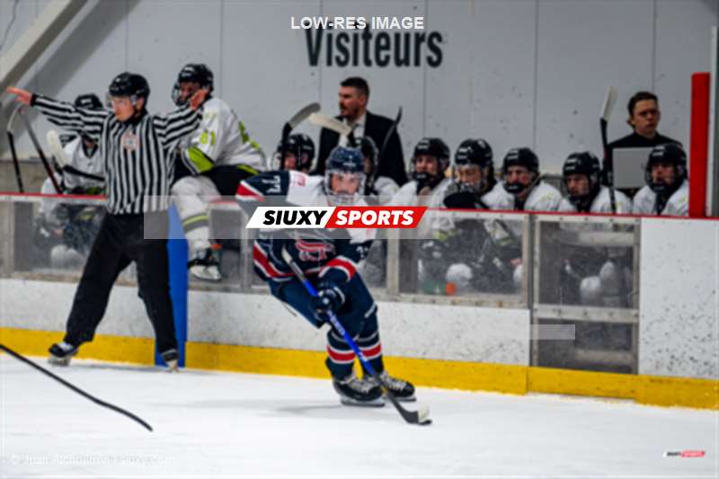  ÉTS (École de technologie supérieure) - Université du Québec à Chicoutimi - Ice hockey - RSEQ 2026 - Hockey D2 - ETS vs UQAC (#RSEQ26D2ETC3) Photo by: Juan Alchourron | Siuxy Sports 2026-03-21
