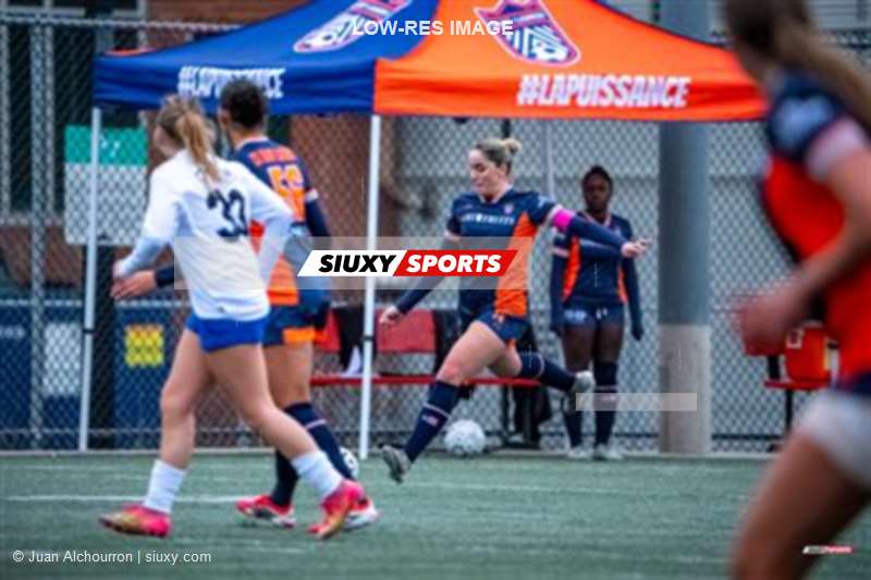Senior Ligue 1 QC Féminin 2026 - CS St-Laurent vs CS Mont-Royal Outremont