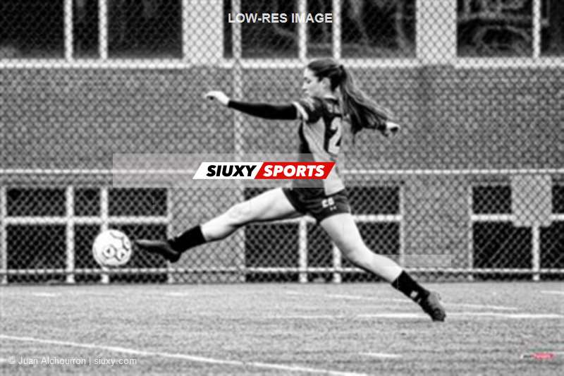 Senior Ligue 1 QC Féminin 2026 - CS St-Laurent vs CS Mont-Royal Outremont