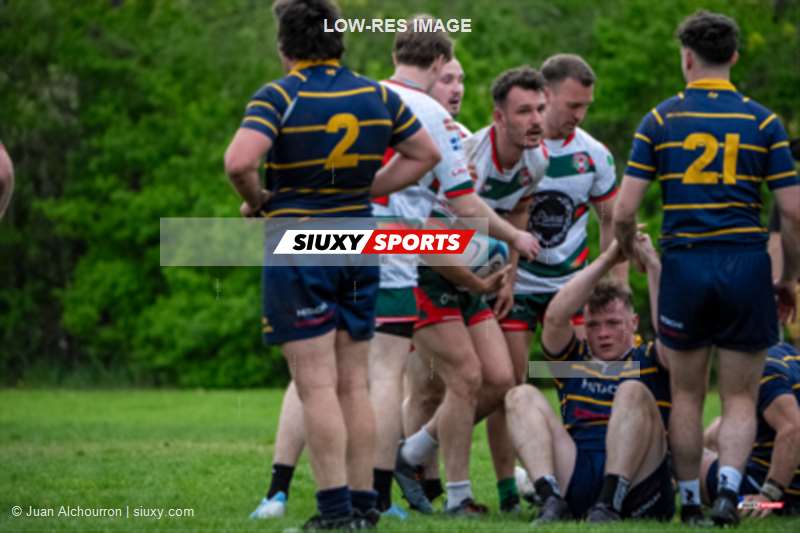 Thibaut BOISSISE - Pierre CARIS -  Town of Mount Royal RFC - Rugby Club de Montréal - Rugby - RQ 2026 - SL M 1 - TMR vs RCM (#RQ26SLM1TMRR5) Photo by: Juan Alchourron | Siuxy Sports 2026-05-16