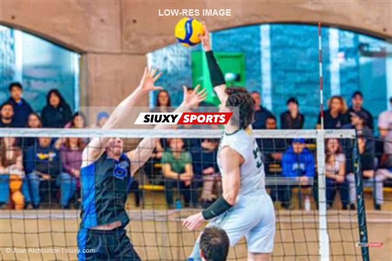 RSEQ - 2024 VOLLEY M - U DE MONTRÉAL (1) VS (3) U DE SHERBROOKE - Reel 1
