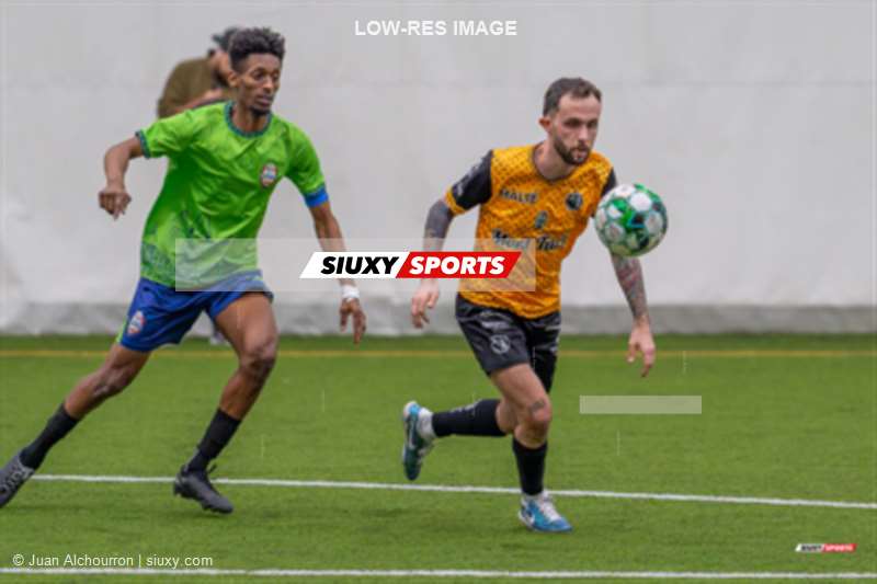  Arsenal de Montreal - Bandjos FC - Soccer - TKL 2024 Div 1 - Arsenal de Montreal D1 (4) vs (4) Bandjos FC D1 (#TKL24D1ADMBFC12) Photo by: Juan Alchourron | Siuxy Sports 2024-12-17