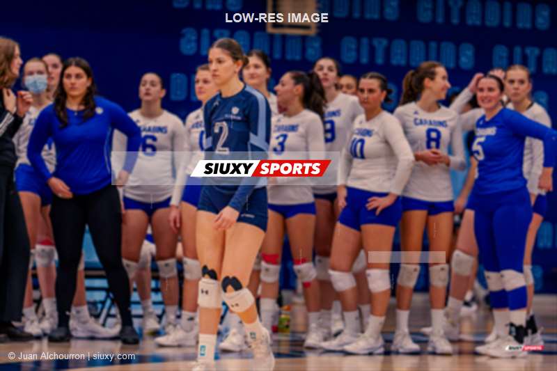 Charlotte BILODEAU - Émilie BOURQUE - Florence CLOUTIER - Milica DJORDJEVIC - Myriam KAYSER-TOURIGNY - Brittany MCGLASHAN - Sarah MCGLASHAN - Una ZUBAC -  Université du Québec à Montréal - Université de Montréal - Volleyball - RSEQ - 2024 Volley F - UQAM (1) vs (3) U. de Montréal (#RSEQ24VFUQAUDM01) Photo by: Juan Alchourron | Siuxy Sports 2024-01-12
