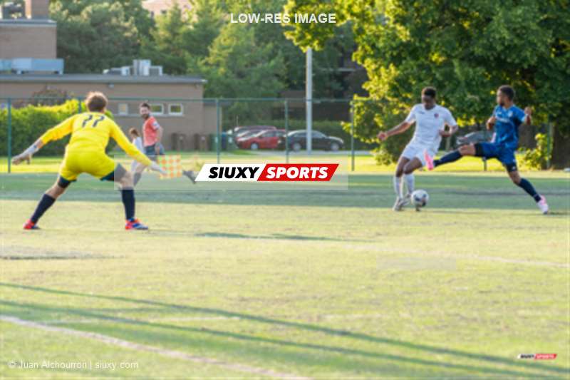  CS Mont-Royal Outremont - CS de St-Hubert - Soccer - PLSQ - CS Mont-Royal Outremont (2) vs (3) CS de St-Hubert (#PLSQ24CSMROSH07) Photo by: Juan Alchourron | Siuxy Sports 2024-07-21