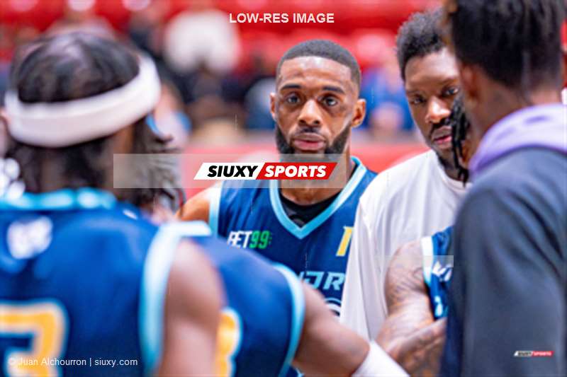 Levi LONDOLE -  Montreal - Tri-State - Basketball - BSL - Montreal Toundra (116) vs (87) Tri-State Admirals - 1st half (#BSL24MONTRI0101) Photo by: Juan Alchourron | Siuxy Sports 2024-01-26